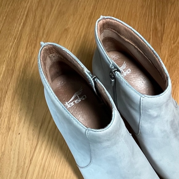 Dansko Maria Boot Light Grey Gray Nubuck Leather US 8.5 EU 39 Womens - Picture 13 of 15